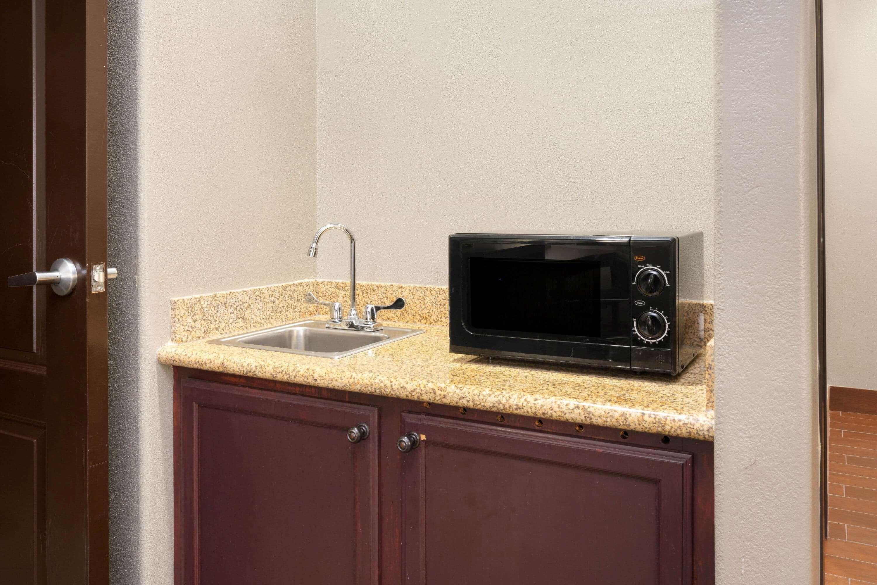 La Quinta By Wyndham Houston Iah Bush Intl Airport E Hotel Humble Bagian luar foto