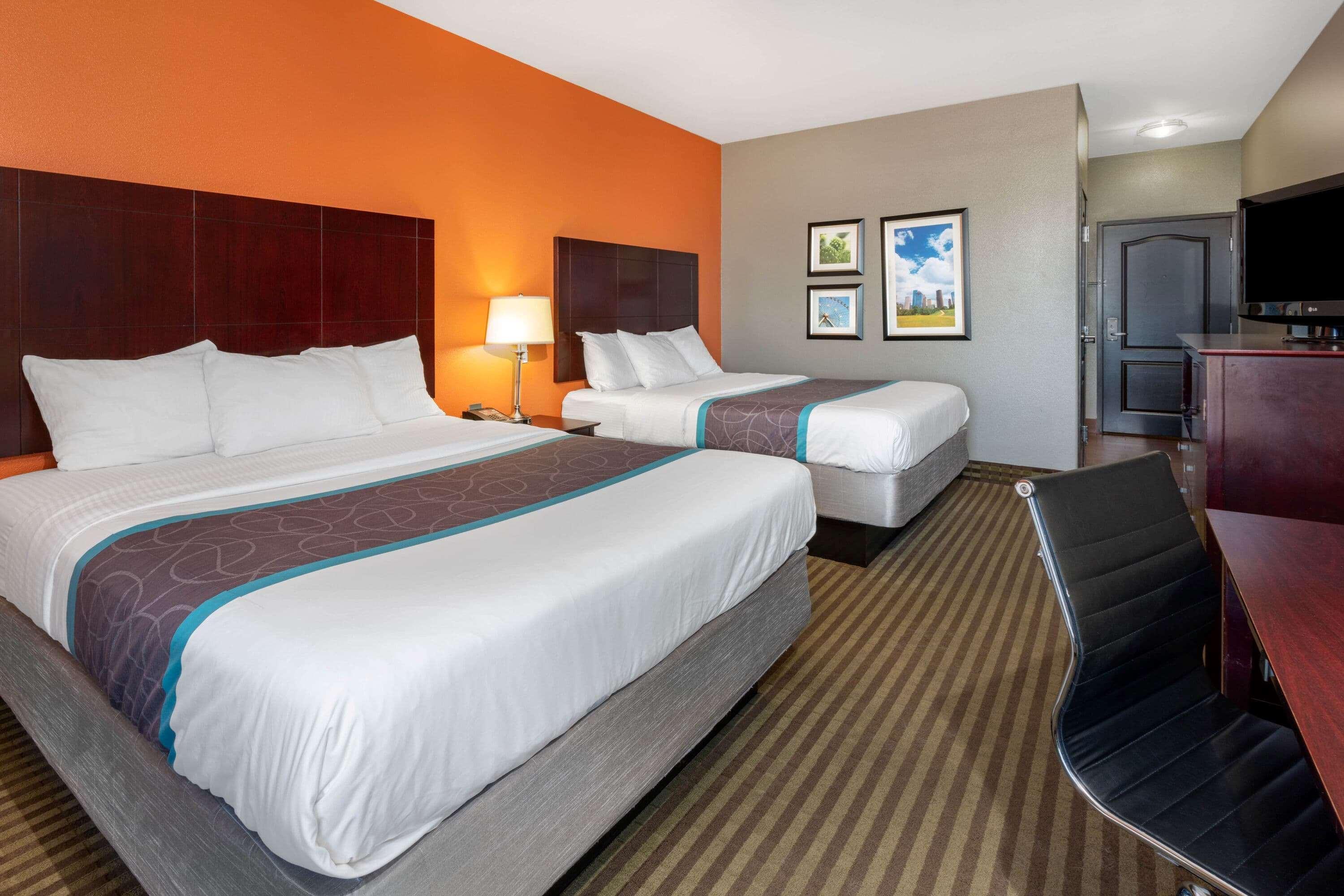 La Quinta By Wyndham Houston Iah Bush Intl Airport E Hotel Humble Bagian luar foto