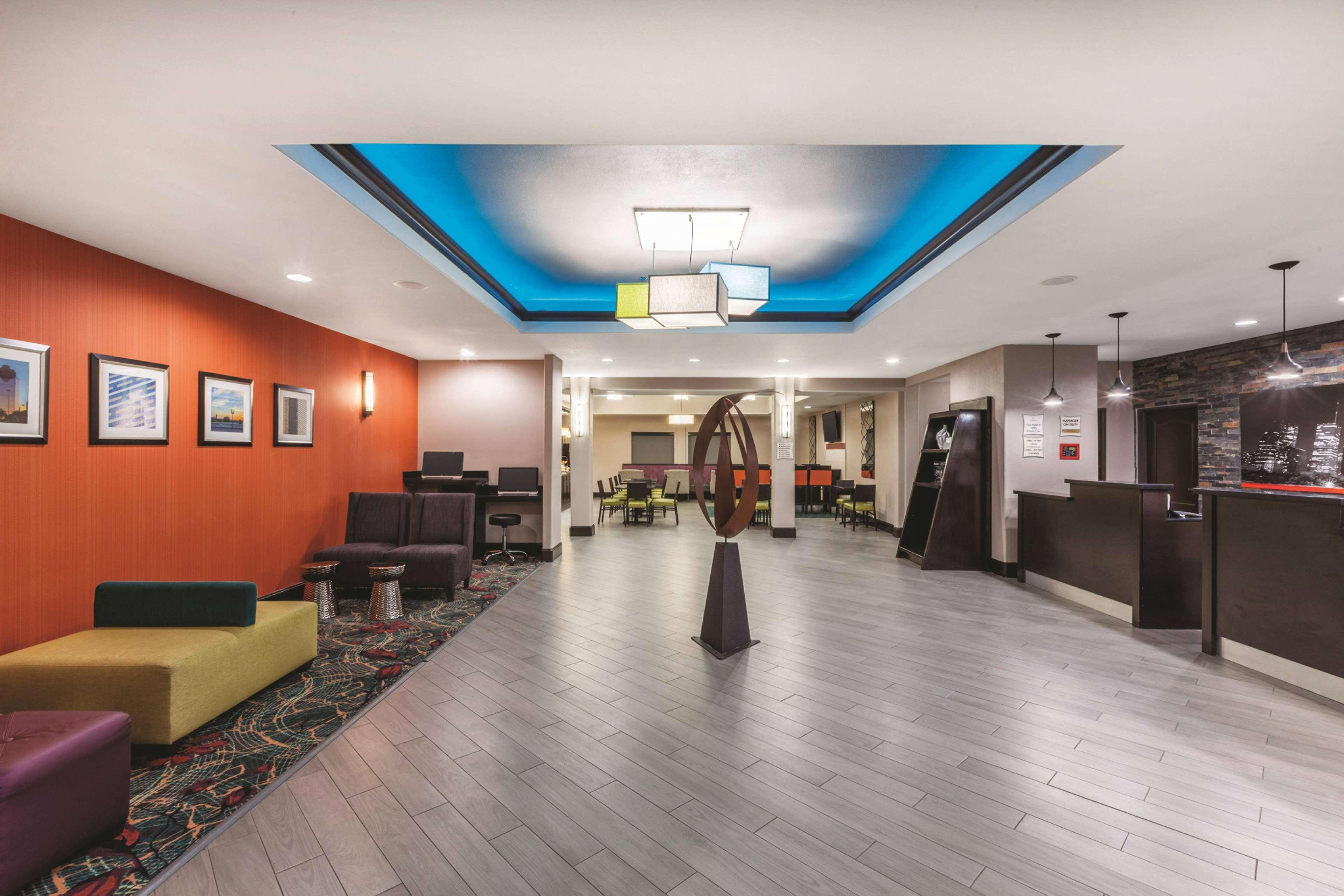 La Quinta By Wyndham Houston Iah Bush Intl Airport E Hotel Humble Bagian luar foto