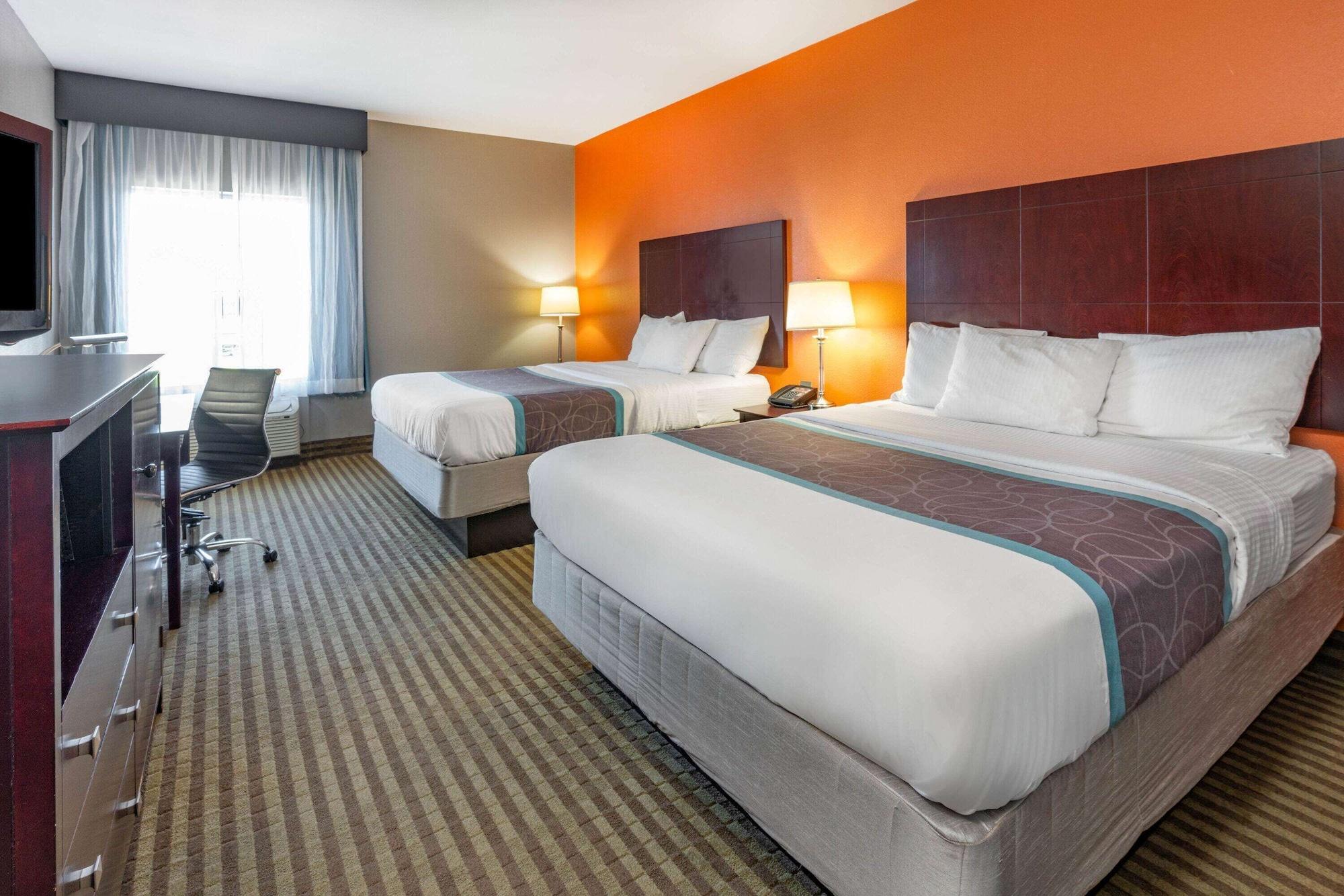 La Quinta By Wyndham Houston Iah Bush Intl Airport E Hotel Humble Bagian luar foto