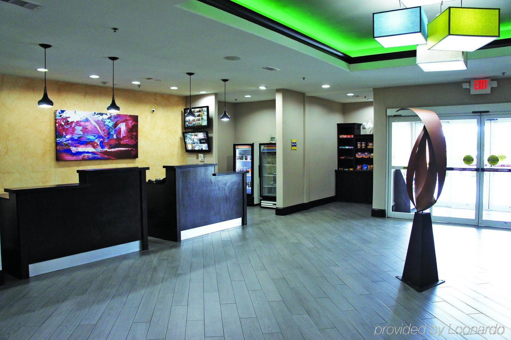 La Quinta By Wyndham Houston Iah Bush Intl Airport E Hotel Humble Bagian luar foto