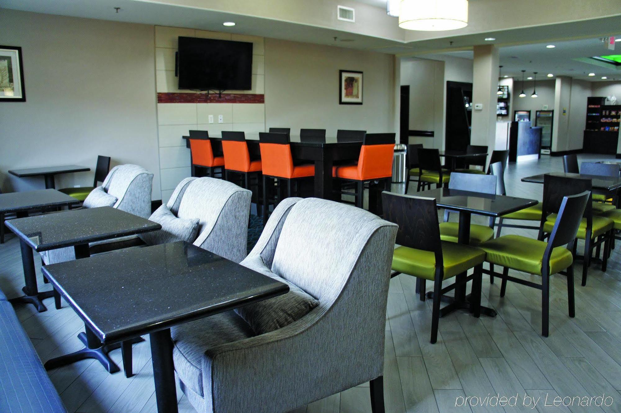 La Quinta By Wyndham Houston Iah Bush Intl Airport E Hotel Humble Bagian luar foto